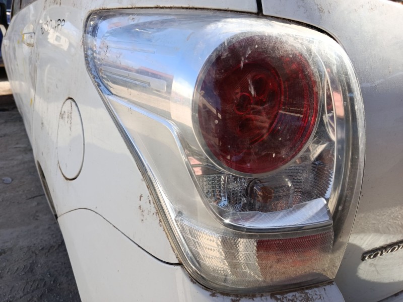 Recambio de piloto trasero izquierdo para toyota verso (_r2_) 2.0 d-4d (aur20_) referencia OEM IAM 815610F092  