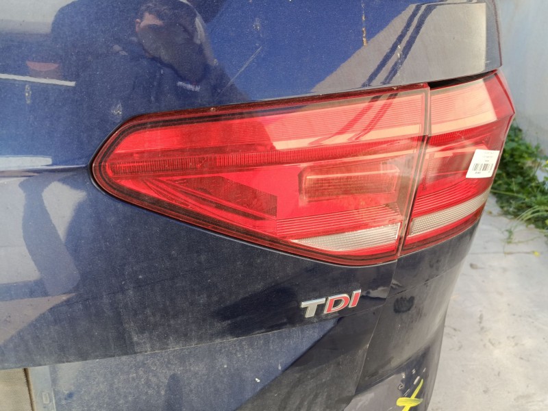 Recambio de piloto trasero derecho interior para volkswagen touran (5t1) 1.6 tdi referencia OEM IAM 5TA945094D  