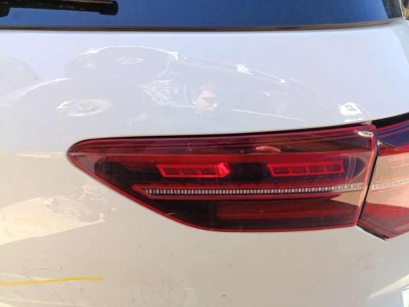 Recambio de piloto trasero derecho interior para volkswagen golf viii variant (cg5, db5) 1.5 tsi referencia OEM IAM 5H0945308  