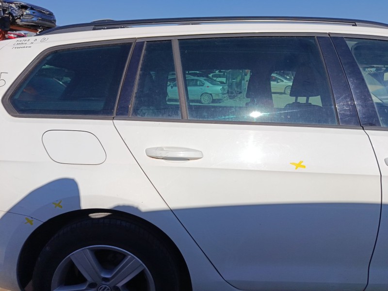 Recambio de puerta trasera derecha para volkswagen golf vii variant (ba5, bv5) 1.6 tdi referencia OEM IAM 5G9833056H  