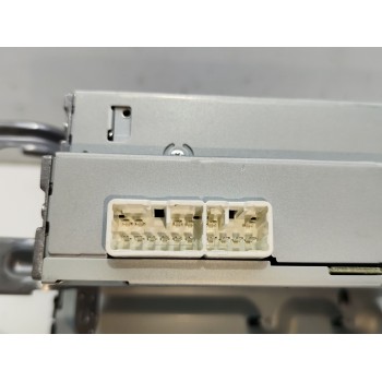 Recambio de sistema audio / radio cd para toyota auris (_e18_) 1.3 (nre180_) referencia OEM IAM 8612002J61  