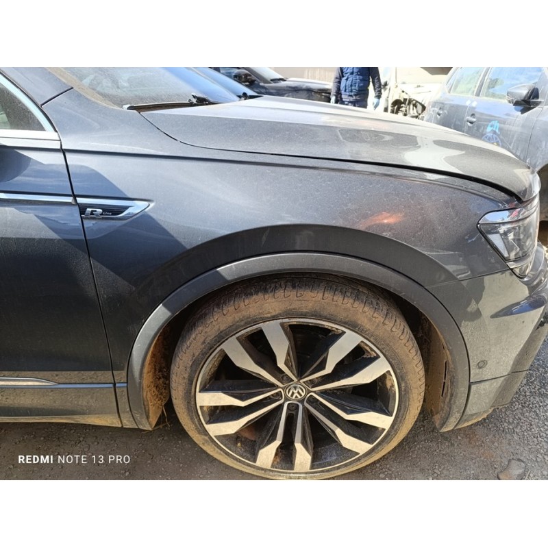 Recambio de aleta delantera derecha para volkswagen tiguan sport bmt referencia OEM IAM 5NA821106B  