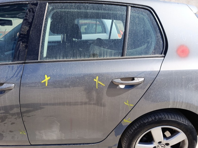 Recambio de puerta trasera izquierda para volkswagen golf vi (5k1) 1.2 tsi referencia OEM IAM 5K6833055K  