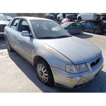 audi a3 (8l1) del año 2000