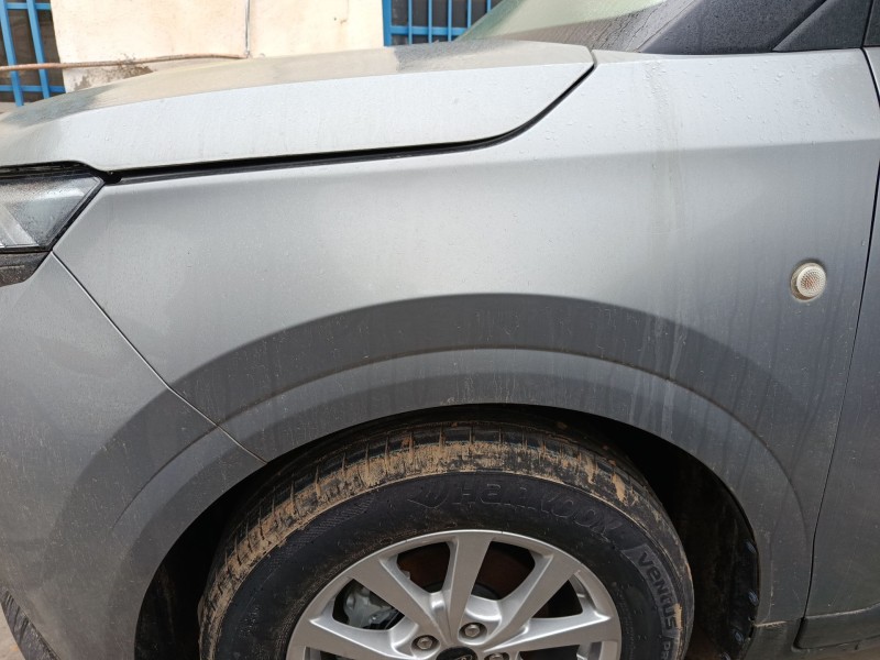 Recambio de aleta delantera izquierda para ford tourneo courier b460 monospace 1.5 tdci referencia OEM IAM 2770806  