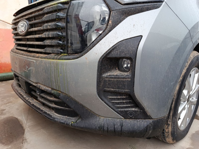 Recambio de paragolpes delantero para ford tourneo courier b460 monospace 1.5 tdci referencia OEM IAM 2755416  