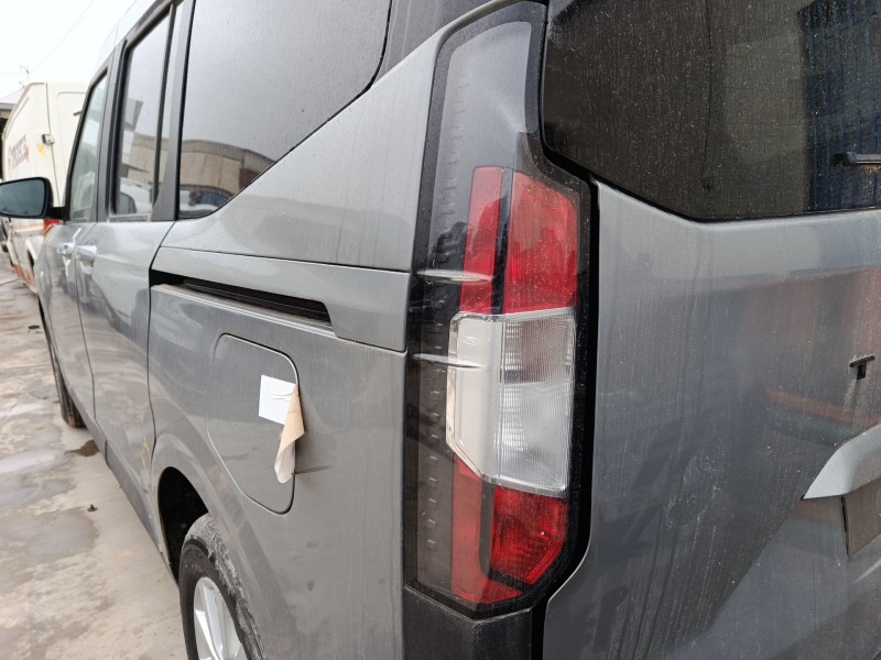 Recambio de piloto trasero izquierdo para ford tourneo courier b460 monospace 1.5 tdci referencia OEM IAM 2732660  