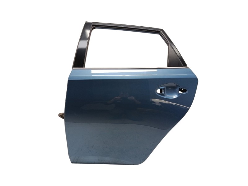 Recambio de puerta trasera izquierda para toyota auris touring sports (e18) hybrid active referencia OEM IAM 6700402380  