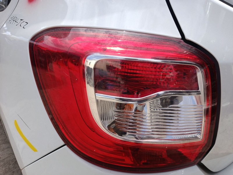 Recambio de piloto trasero izquierdo para dacia sandero ii (b8_) 1.5 dci referencia OEM IAM 265554085R  