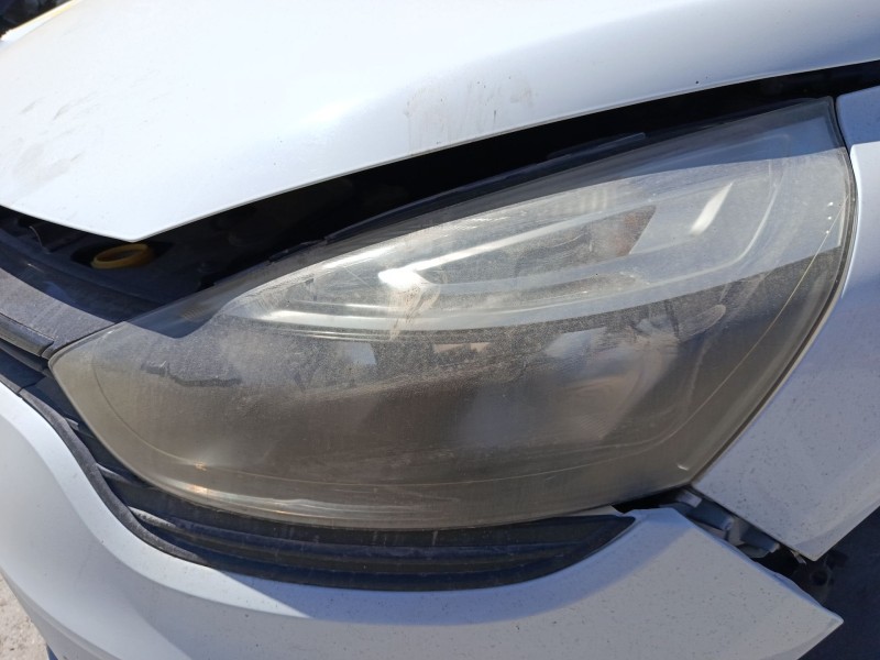 Recambio de faro izquierdo para renault clio iv (bh_) 1.5 dci 75 referencia OEM IAM 260601176R  