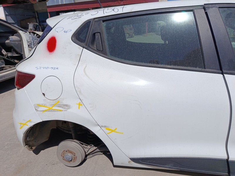 Recambio de puerta trasera derecha para renault clio iv (bh_) 1.5 dci 75 referencia OEM IAM 821008626R  