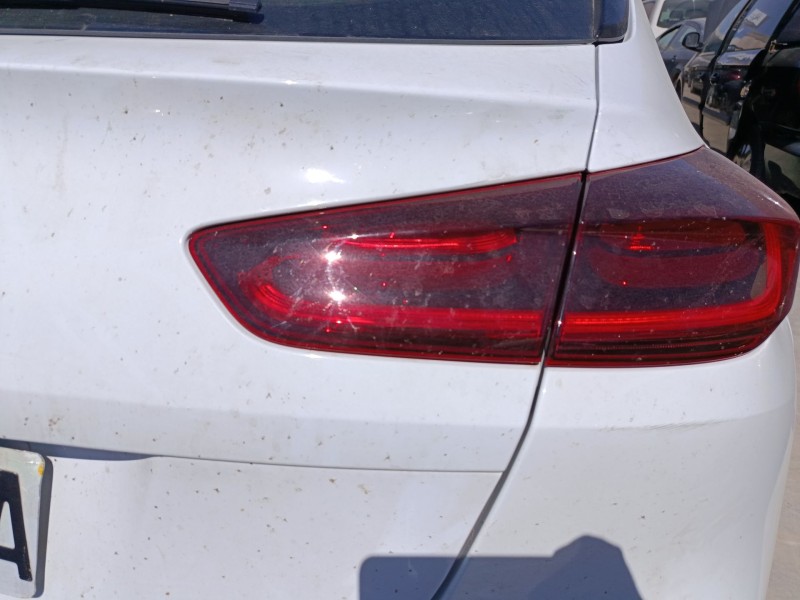 Recambio de piloto trasero derecho interior para kia xceed (cd) 1.0 t-gdi referencia OEM IAM 92404J7800  