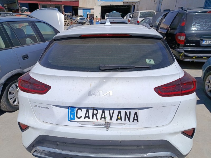 Recambio de porton trasero para kia xceed (cd) 1.0 t-gdi referencia OEM IAM 73700J7800  