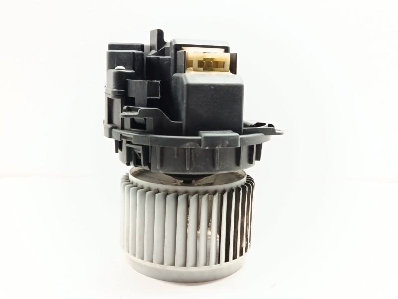 Recambio de ventilador calefaccion para renault clio v (b7_) 1.5 blue dci 85 (b7ag) referencia OEM IAM 272104788R  