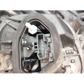 Recambio de piloto trasero derecho para peugeot 208 i (ca_, cc_) 1.6 bluehdi 100 referencia OEM IAM 9825601180  