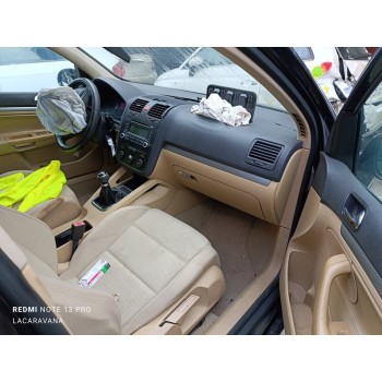 volkswagen golf v berlina (1k1) del año 2024