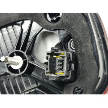 Recambio de piloto trasero derecho interior para citroën c4 cactus 1.2 thp 110 referencia OEM IAM 9821352180  