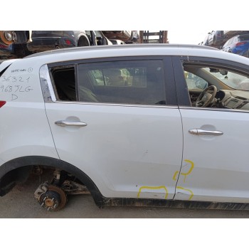 Recambio de puerta trasera derecha para kia sportage drive 4x2 referencia OEM IAM 770043W000  