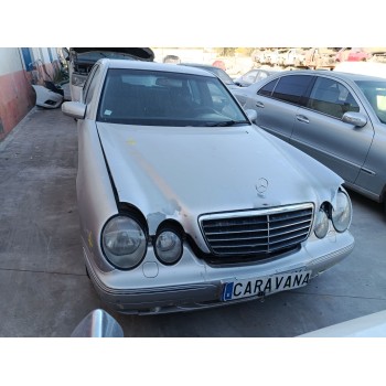 mercedes-benz clase e (w210) del año 2001