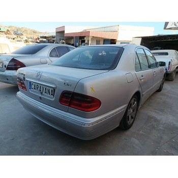 mercedes-benz clase e (w210) del año 2001