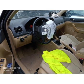 volkswagen golf v berlina (1k1) del año 2024