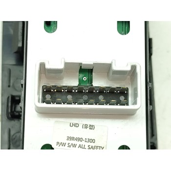 Recambio de mando elevalunas delantero izquierdo para hyundai i40 i cw (vf) 1.7 crdi referencia OEM IAM 935713Z000 / 935733Z000 