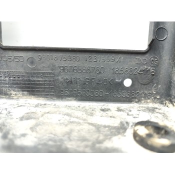 Recambio de panel frontal para peugeot 5008 allure referencia OEM IAM 9676568780  