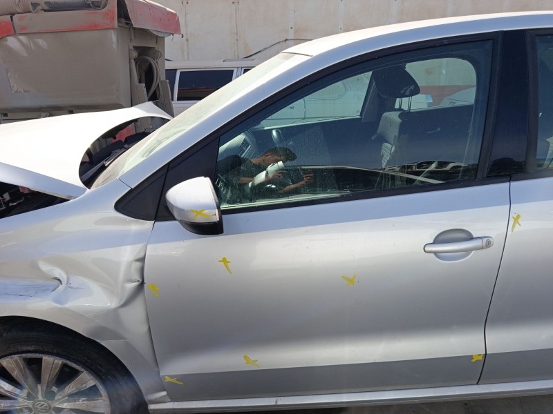 Recambio de puerta delantera izquierda para volkswagen polo v (6r1, 6c1) 1.6 tdi referencia OEM IAM 6R4831055J  