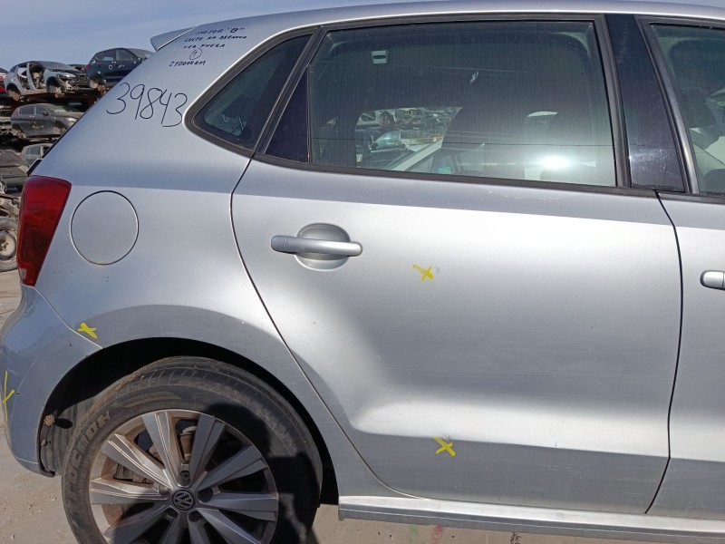 Recambio de puerta trasera derecha para volkswagen polo v (6r1, 6c1) 1.6 tdi referencia OEM IAM 6R4833056J  