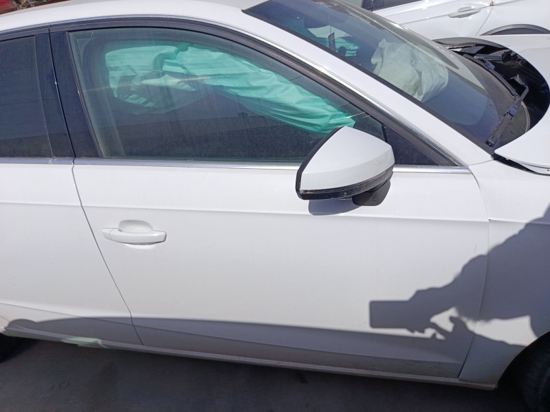 Recambio de puerta delantera derecha para audi a3 sportback (8va, 8vf) 2.0 tdi referencia OEM IAM 8V4831052E  
