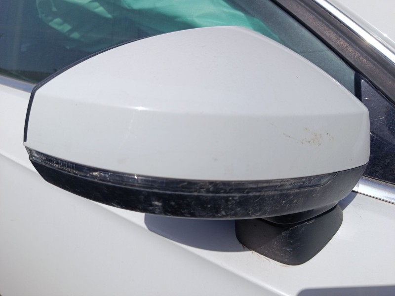 Recambio de retrovisor derecho para audi a3 sportback (8va, 8vf) 2.0 tdi referencia OEM IAM   