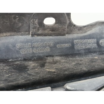 Recambio de rejilla delantera para nissan nv 200 (m20) kasten comfort referencia OEM IAM 62310BJ00A 62310BJ00B 