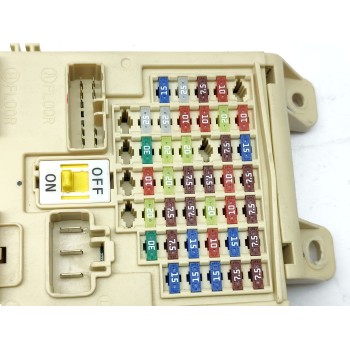 Recambio de caja reles / fusibles para kia carens iv 1.6 gdi referencia OEM IAM 91950A4510  