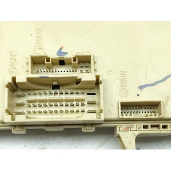 Recambio de caja reles / fusibles para kia carens iv 1.6 gdi referencia OEM IAM 91950A4510  