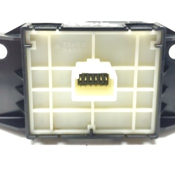 Recambio de interruptor para toyota corolla touring sports (e21) hybrid active referencia OEM IAM 8439002060  