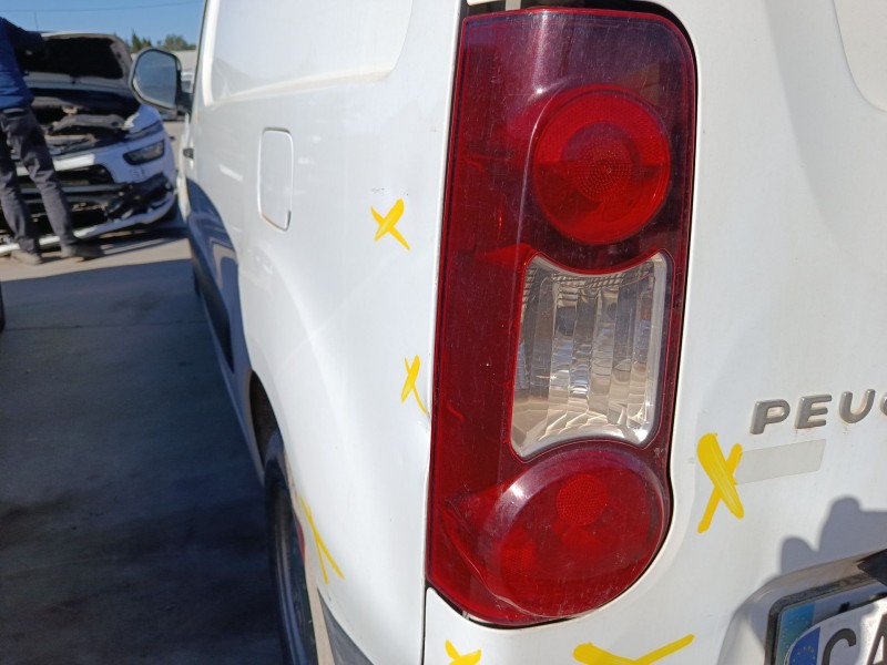 Recambio de piloto trasero izquierdo para peugeot partner monospace (5_, g_) 1.6 hdi 90 referencia OEM IAM 6350FJ  