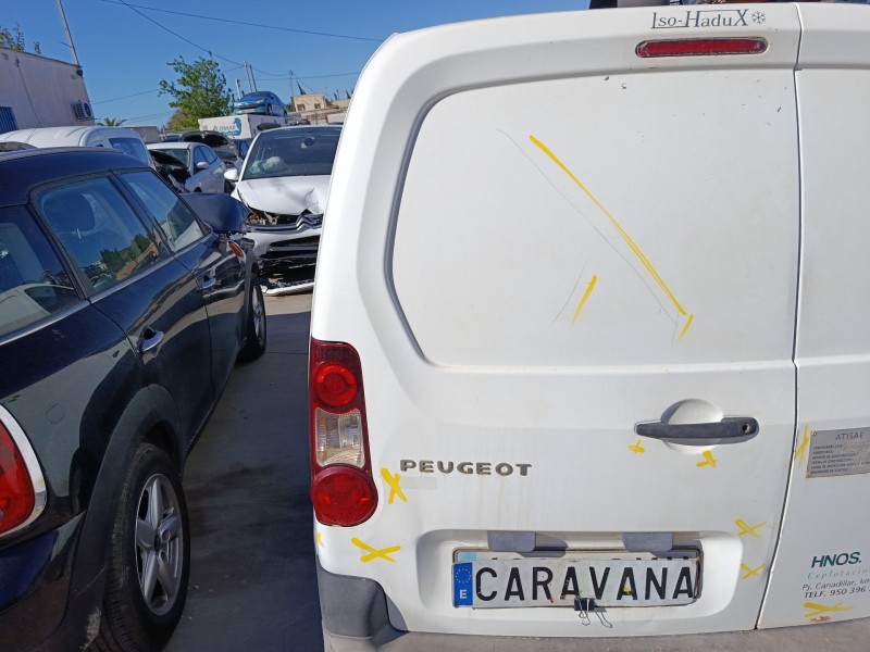 Recambio de puerta trasera izquierda para peugeot partner monospace (5_, g_) 1.6 hdi 90 referencia OEM IAM   