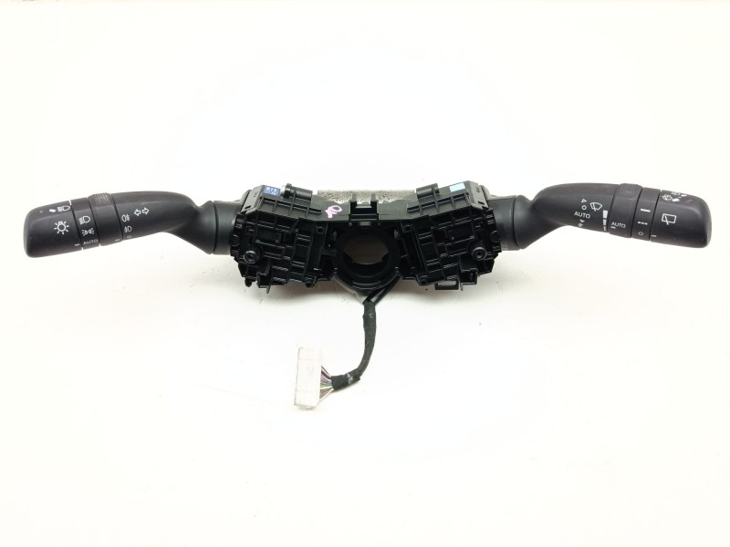 Recambio de mando multifuncion para toyota yaris cross hybrid 2wd active tech referencia OEM IAM 8432902040 / 8431902010 / 84652