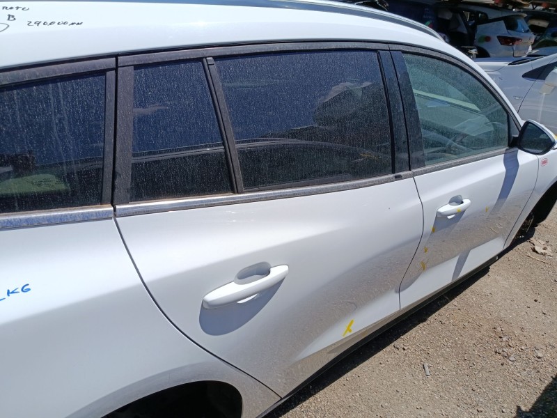 Recambio de puerta trasera derecha para ford focus iv turnier (hp) 1.5 ecoblue referencia OEM IAM 2577516  