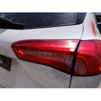 PILOTO TRASERO DERECHO INTERIOR JX7B13A602EF / 2737223 