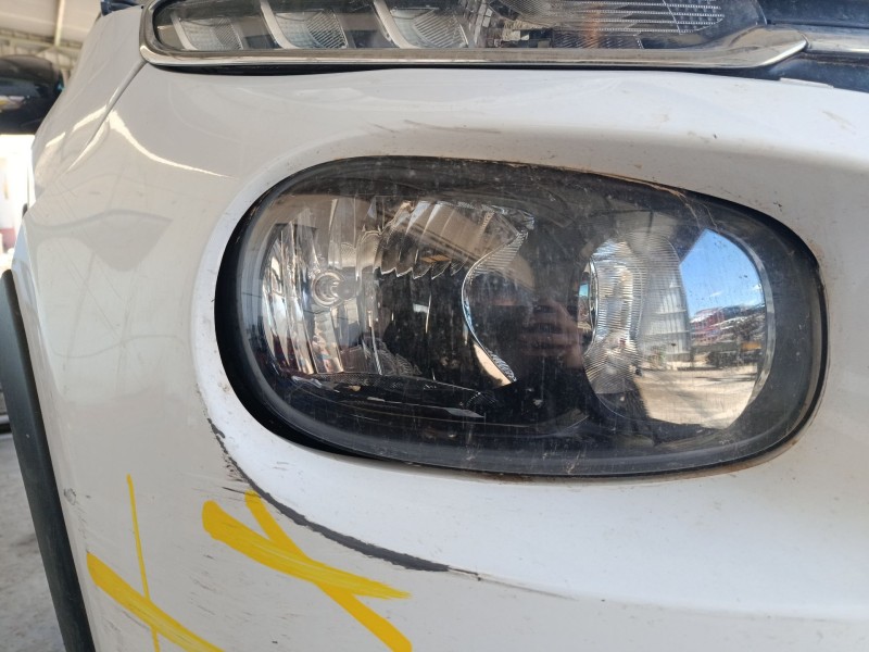 Recambio de faro derecho para citroën c3 iii (sx) 1.2 vti 82 referencia OEM IAM 9820059280  