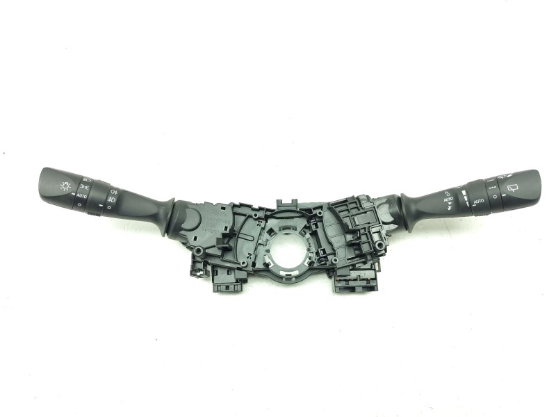 Recambio de mando multifuncion para toyota auris touring sports (e18) hybrid active referencia OEM IAM 8414002720 / 8465202540  