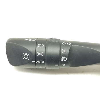 Recambio de mando multifuncion para toyota auris touring sports (e18) hybrid active referencia OEM IAM 8414002720 / 8465202540  