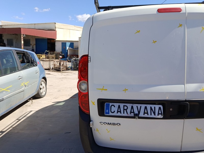 Recambio de puerta trasera izquierda para opel combo furgoneta/monovolumen (x12) 1.3 cdti (b05) referencia OEM IAM   