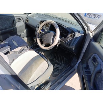 nissan primera traveller (wp11) del año 2005