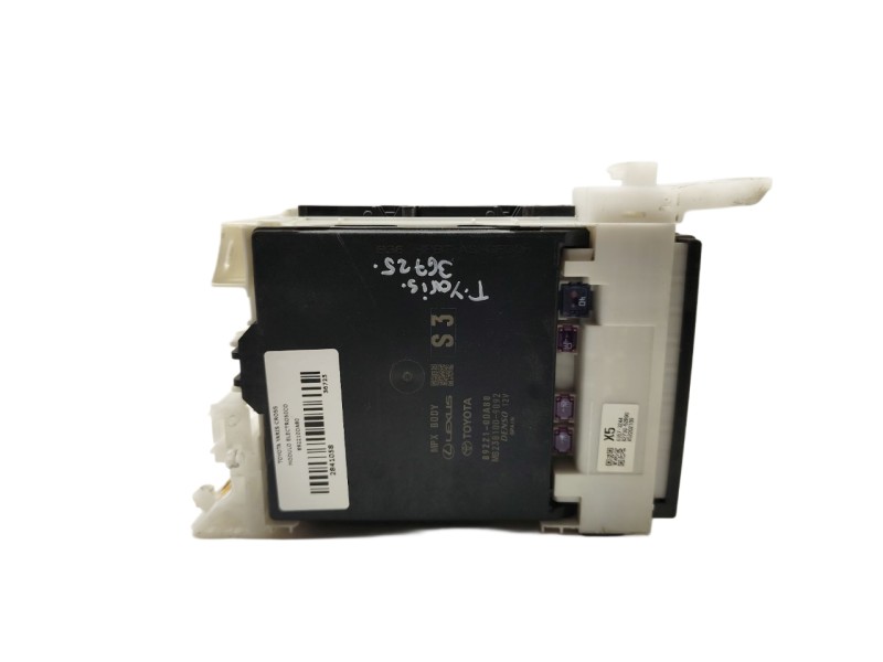 Recambio de modulo electronico para toyota yaris cross hybrid 2wd active tech referencia OEM IAM 892210DA80  