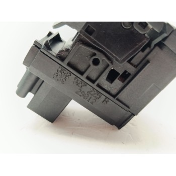 Recambio de interruptor para volkswagen golf vii lim. edition bluemotion referencia OEM IAM 5G2927225B  