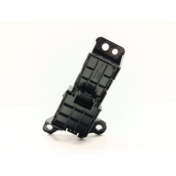 Recambio de interruptor para toyota yaris cross hybrid 2wd active tech referencia OEM IAM 843900D010  