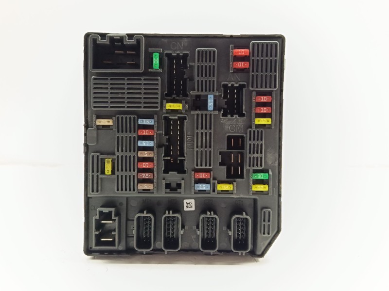 Recambio de caja reles / fusibles para renault scenic iii grand dynamique referencia OEM IAM 284B69009R  