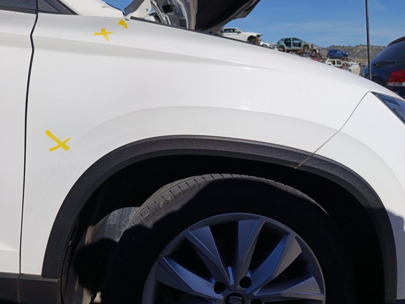 Recambio de aleta delantera derecha para seat ateca (kh7, khp) 1.0 tsi referencia OEM IAM 575821106A  